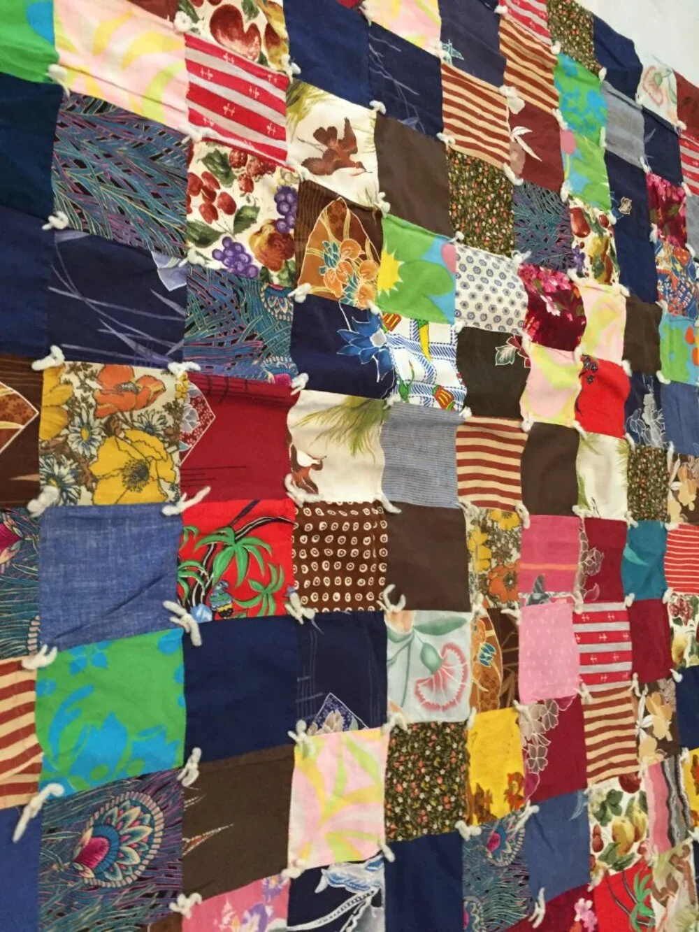 Vintage Scrap Patchwork Hand Tied Lap Quilt Throw Blanket 47